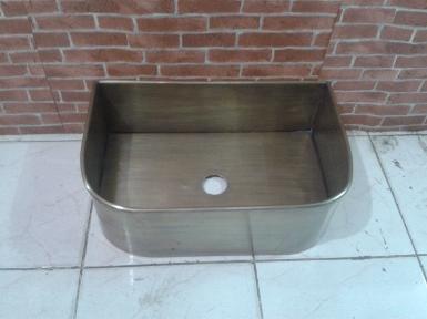 Brass sink code BS001A size 41 x31x h14.5 cm Brass sink code BS001A size 41 x31x h14.5 cm